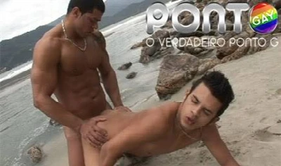 Na praia cheios de tesão - PONTO GAY
