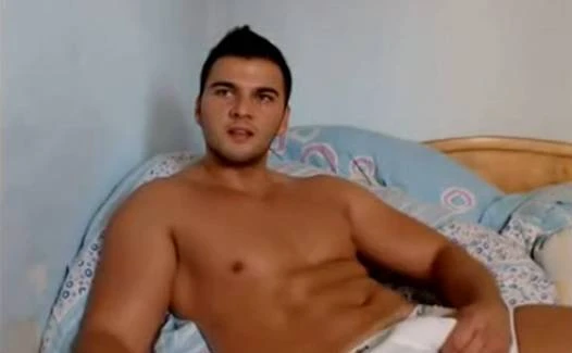 CAM: Carinha gostoso e exibido mostrando o pau