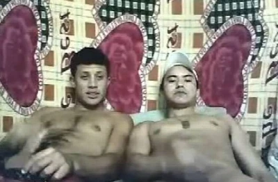 TWINKS: Colegas de colégio trepando gostoso na biblioteca