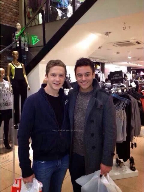 Namorado do Tom Daley... segundo boatos! O que você achou?