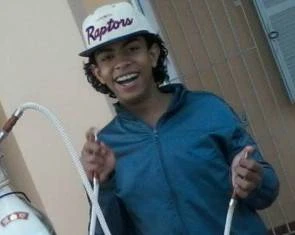 Sem dentes e desfigurado, gay morto é tido como suicida