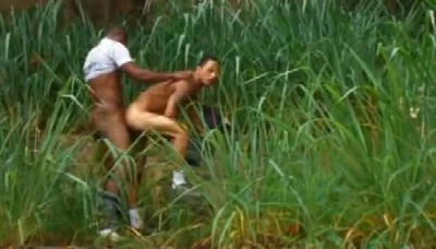 Gay Brasil: Dei pra um negão da pica grande no matagal