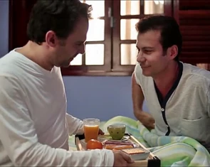 Campanha com beijo gay na TV gera polêmica na Paraíba