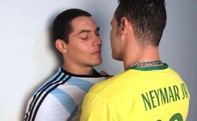 Ainda sobre copa: Brasileiro fodendo o cu de um Argentino