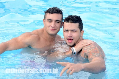 Frederico e Yago em safadeza no site Mundo Mais