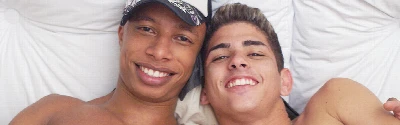 Bruno destrói o o cuzinho do Filipe com o pau e a mão