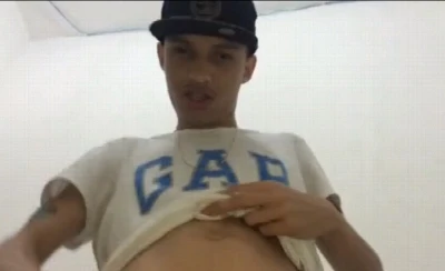 Hélyo Karvalho, pivete novinho punheta e goza