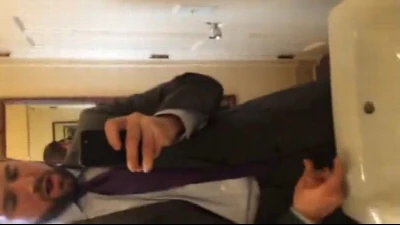 Empresário hétero filma própria bronha e safadeza cai na net