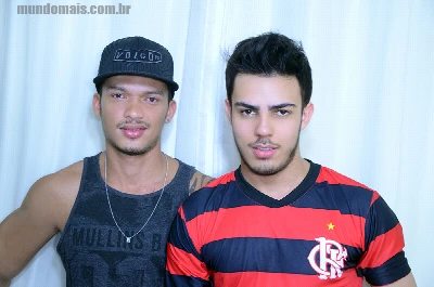 Cinesex com os safados Di e Leo - Mundo Mais