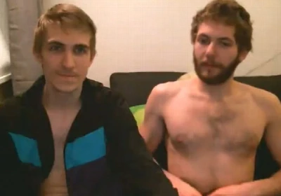 Casal beija muito, chupa muito e fode muito pra cam