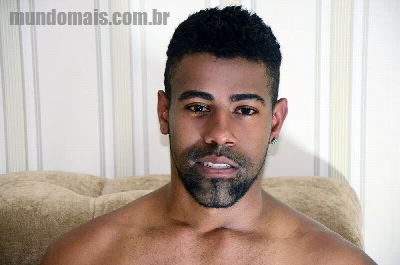 Deleite-se com o Zaiki pelado para o site Mundo Mais