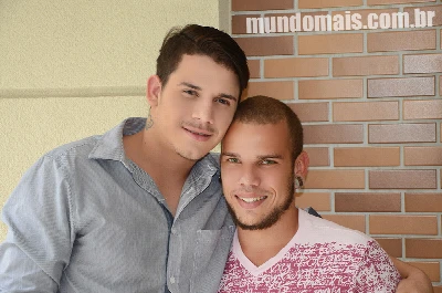 Cinesex com os lindos Icaro e Cesar para o Mundo Mais