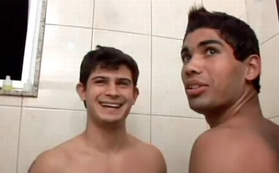 Brasileiros se relacionam com homens pela primeira vez
