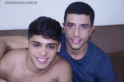 Deleite-se Lucas e Breno exclusivamente no Mundo Mais