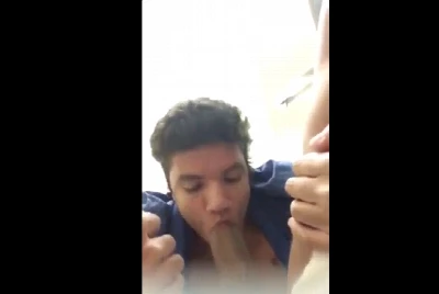 Safado chupa próprio pau e toma todo leitinho depois
