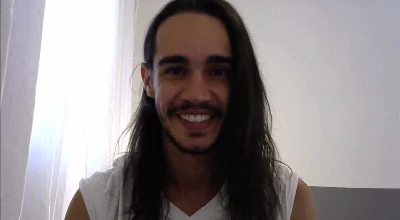 Exclusivo: Juan Calabares sendo um passivo delicioso para cliente