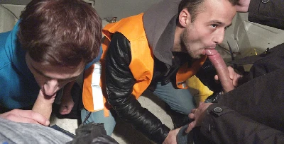 Safados acabam fodendo os guardinhas de trânsito novinhos