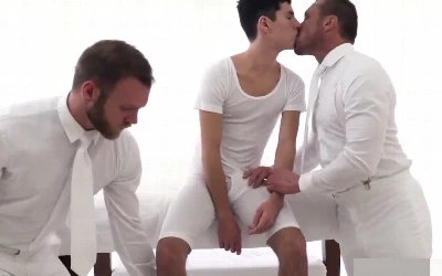 Missionário tem introdução deliciosa e maravilhosa com Myles Landon