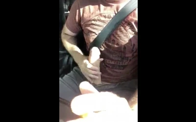 Motorista do Uber é simpático, eficiente e.....bem dotado!!!