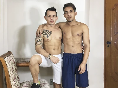 Cinesex com David e Mayk muito quente bombando no Mundo Mais