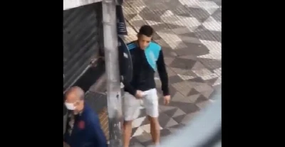 Flagra de boy safado e carioca pegando na pica no meio da rua
