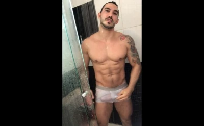 Diego Mineiro mata um com banho de pica dura com tesão