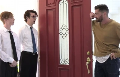 Missionários novinhos não resistem ao tesão do solteirão gostoso