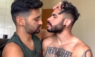 Marcos Goiano se pega com o gostoso do Cassio Farias