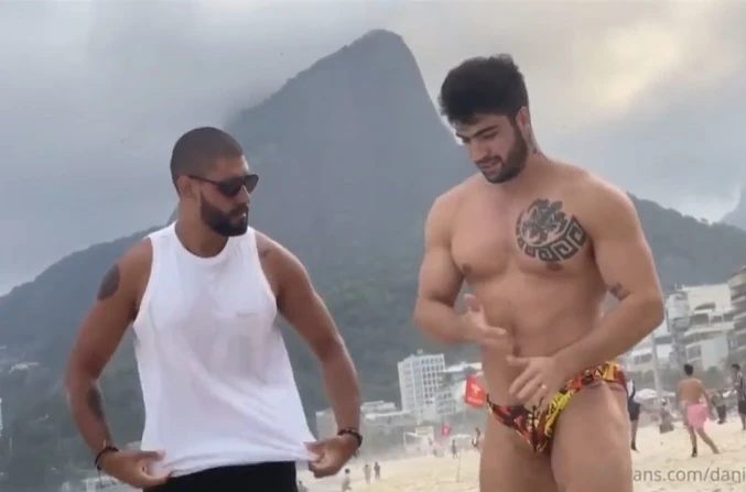 Daniel Montoya deu para Carioca em hotel de Copacabana após praia