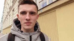 Czech Hunter 647 - Jiri, novinho aceita grana e até fica de pau duro