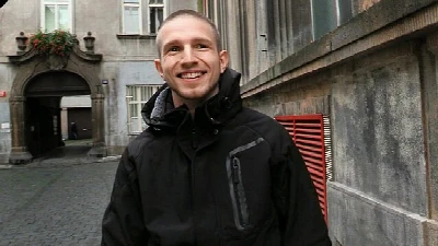 Czech Hunter 580 - Garoto estranho na rua dando o cu por grana