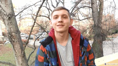 Czech Hunter 591 - Garoto novinho abordado na rua topa loucura por grana